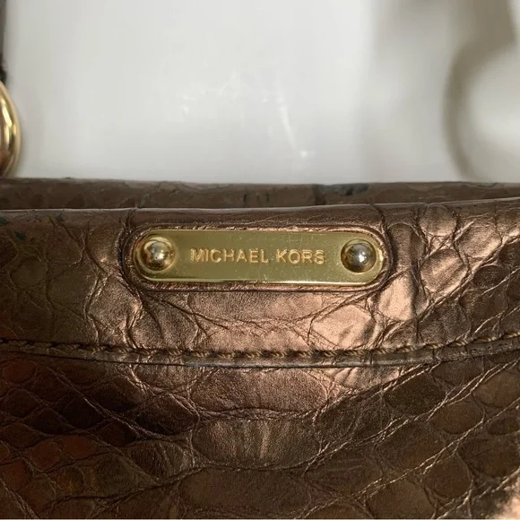 Michael Kors womens Snakeskin print Handbag Bronze Logo Gold Adorable! - Picture 10 of 15